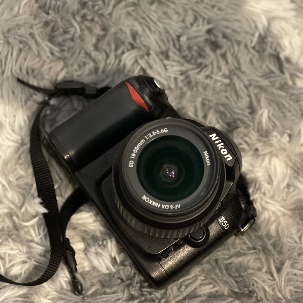 Nikon D50